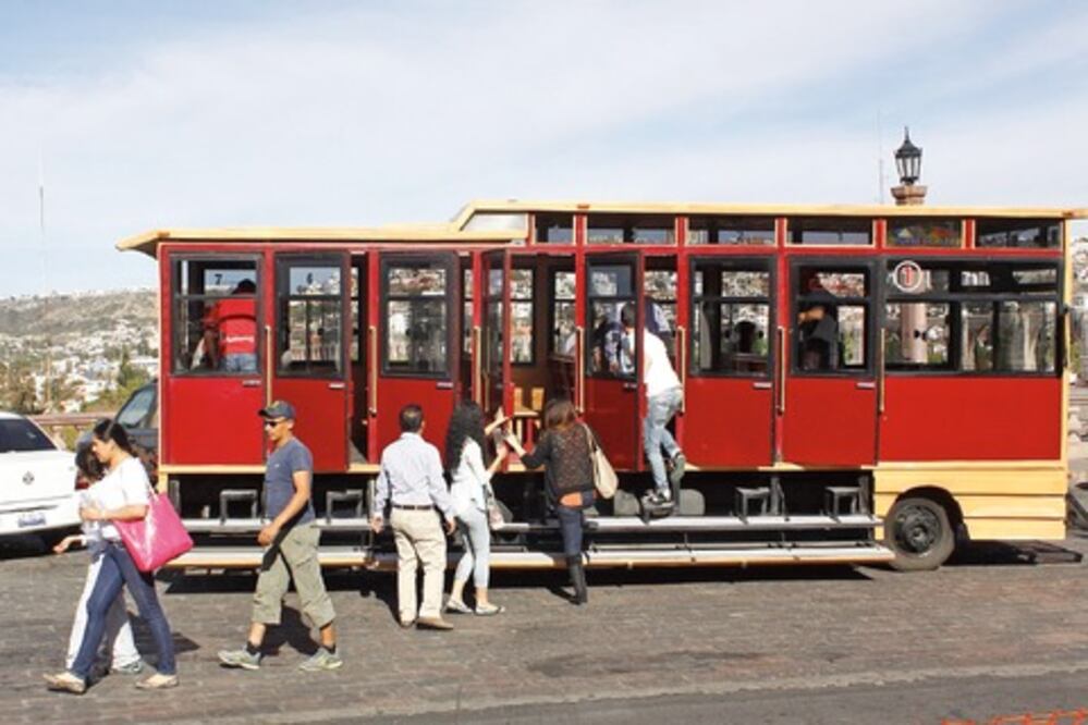 Sube 35% demanda de Tranvía Turístico