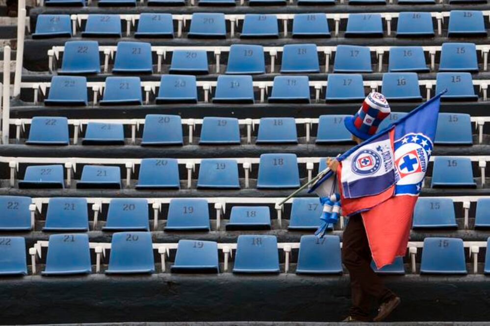 El público se ausenta ante el pobre espectáculo, en detrimento de las ventas (STRINGER. JAM MEDIA)