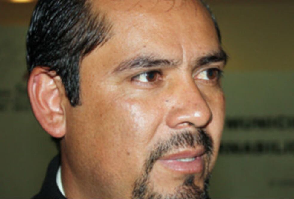 Se deslinda de mal elemento