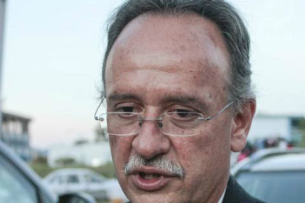 Investigan homicidio de policía