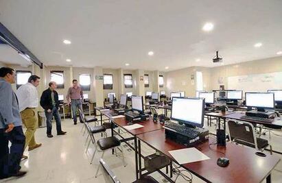 Fin a evaluación de docentes