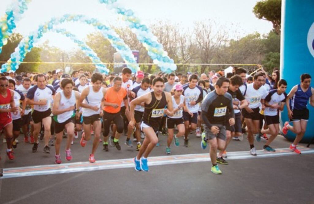 Universitarios por siempre