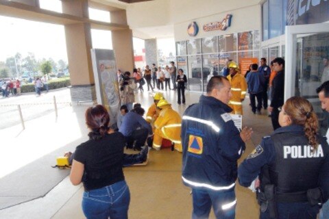 Auditan seguridad a plazas comerciales