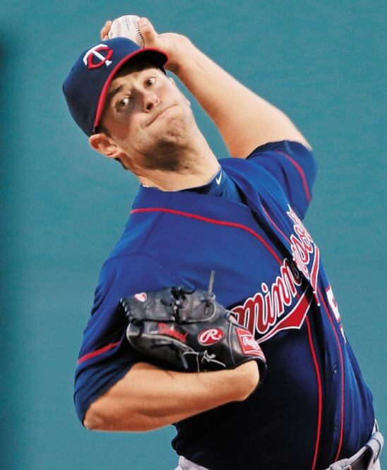 Diamond guía triunfo de Mellizos