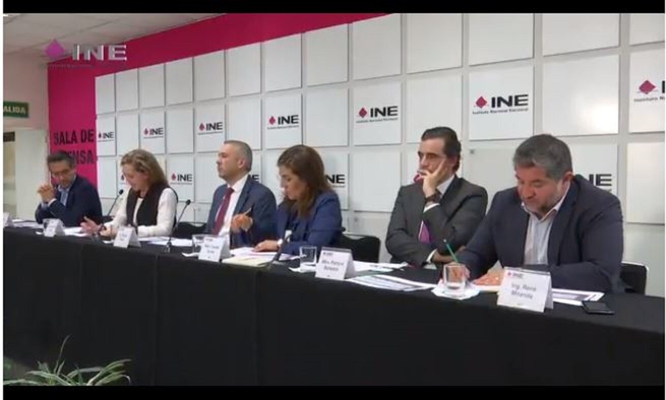 Sólo Margarita Zavala cumple firmas para candidatura independiente: INE