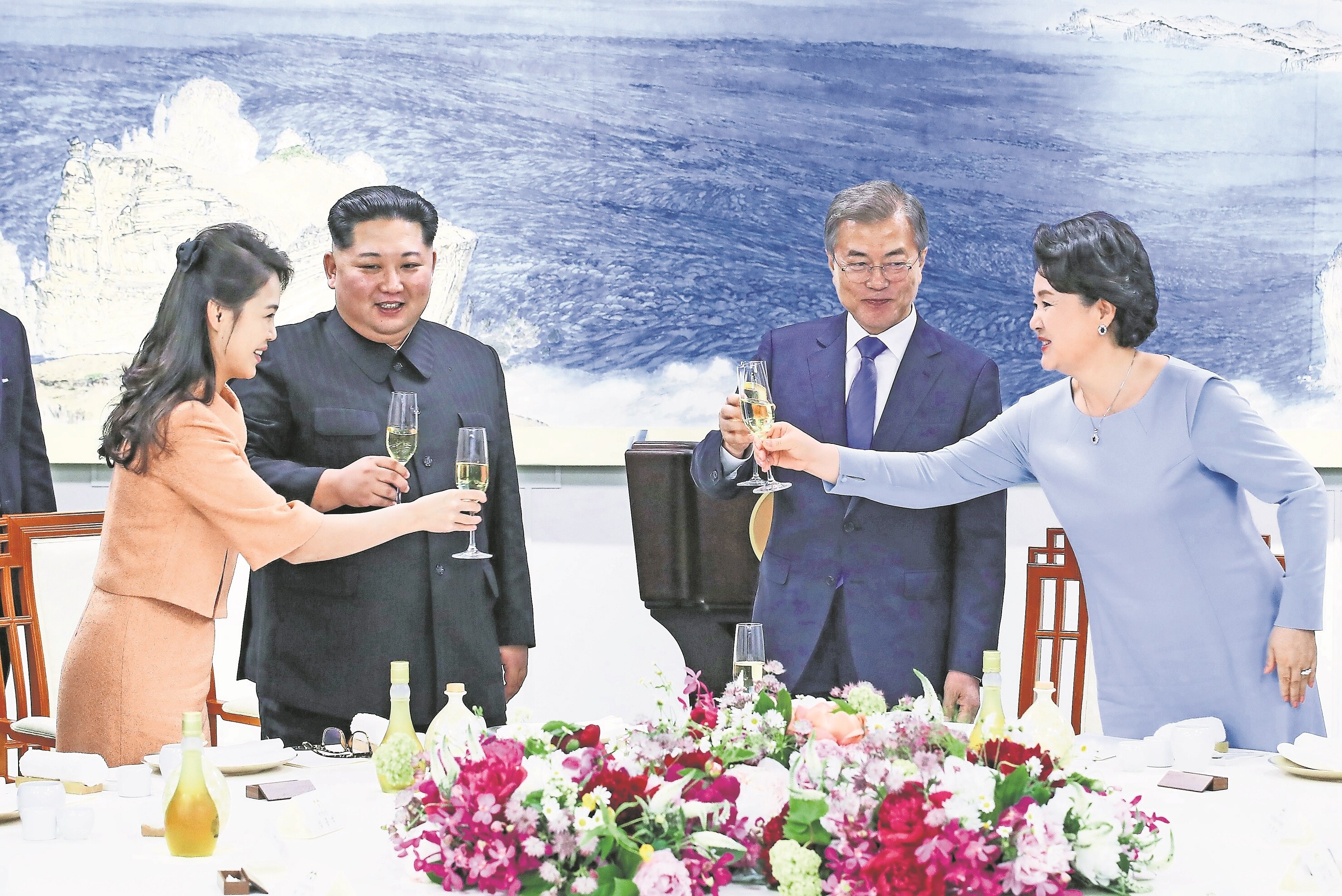 Coreas se comprometen a la desnuclearización