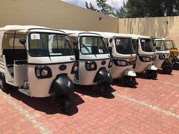 Realizan operativo contra las moto taxi piratas en el pueblo mágico de Bernal