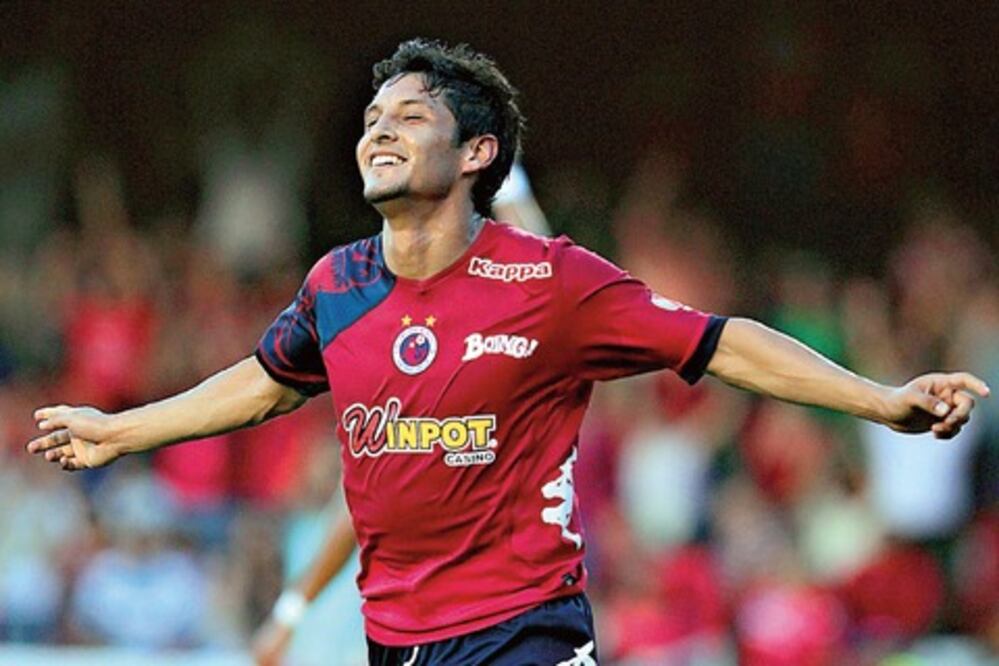 Reyna, por fin al Rebaño Sagrado