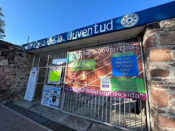 Rechazan obras en la Casa de la Juventud, ubicada en La Cruz
