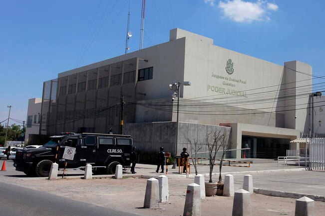 Vinculan a proceso a sobornadores de Tequis