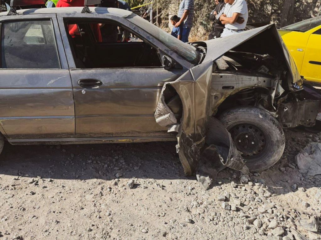 Accidente en Santa María Magdalena. Foto: Facebook Protección Civil del Municipio de Querétaro