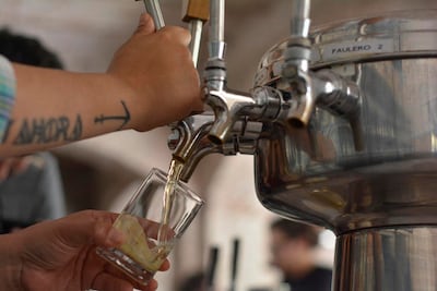 Paso a paso para decir ¡Salud!