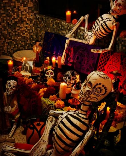 Día de Muertos: Elementos que no pueden faltar en una ofrenda 