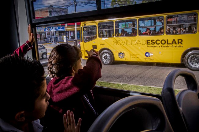 2 mil alumnos  esperan transporte gratuito