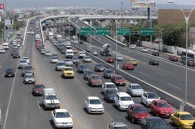 Celebran carril confinado en la 5 de Febrero