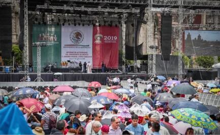 Inicia “bailongo” en el Zócalo a un año del triunfo de AMLO