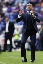 Celestes critican al español