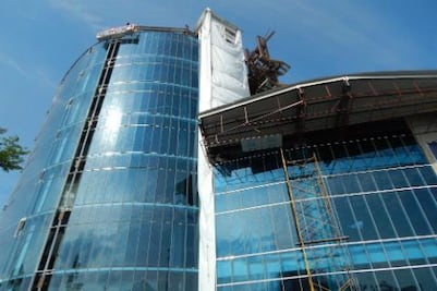 Suspenden obra en Plaza Boulevares