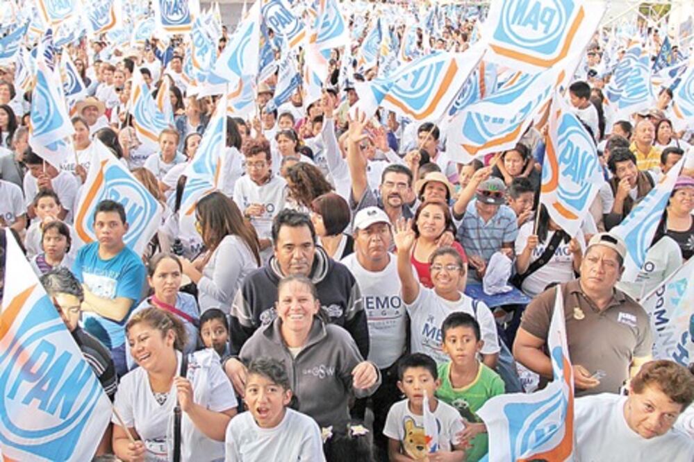 Ciudadanos muestran su apoyo 