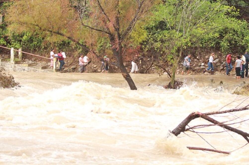 Las lluvias aislan zona de la sierra
