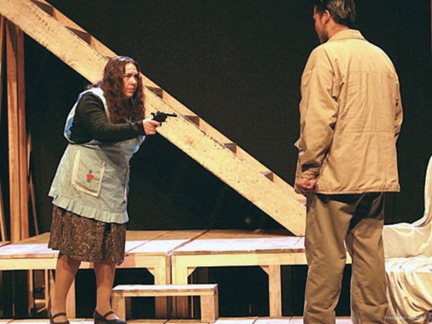 Sigue el buen teatro, con "Los heraldos negros"