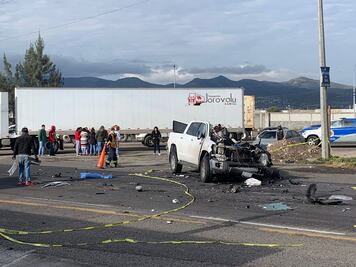 Tres personas mueren en la carretera Querétaro-San Luis Potosí