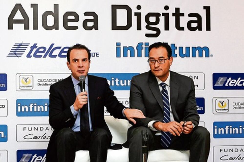 Alista Telmex Aldea Digital en el Zócalo