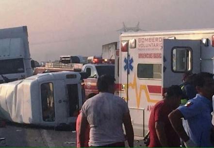 Se accidentan alumnos del Conalep en autopista México-Querétaro