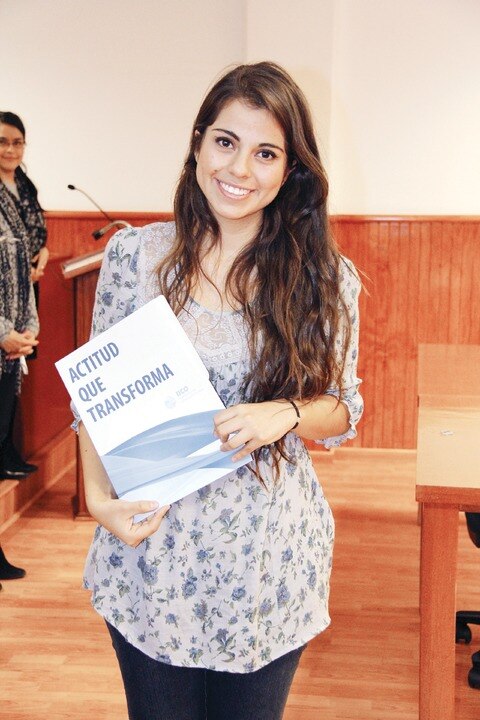 Reconocimiento a alumnos destacados