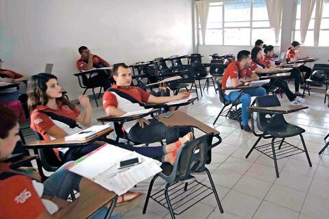 UAQ estrena maestría en Gestión Pública