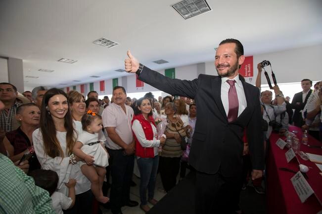 Juan José Ruiz seguirá al frente de la dirigencia del PRI estatal