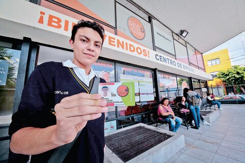 Señalan falla en tarjeta prepago