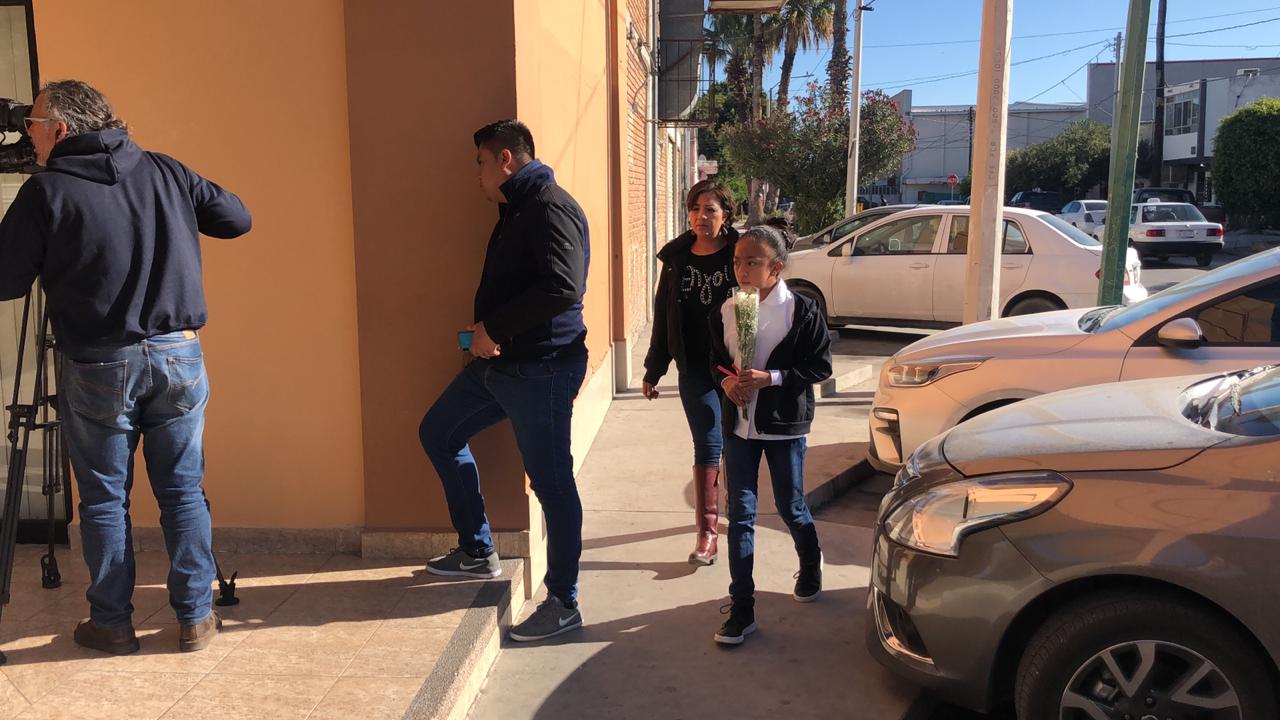 Alegre y con una sonrisa, así recuerdan a la maestra María en su velorio