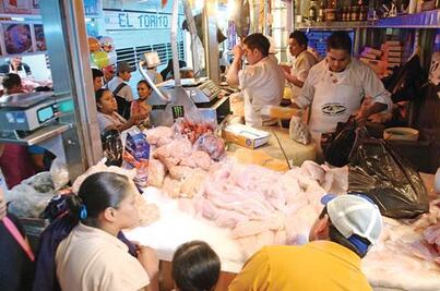 Vigilan precios en productos del mar