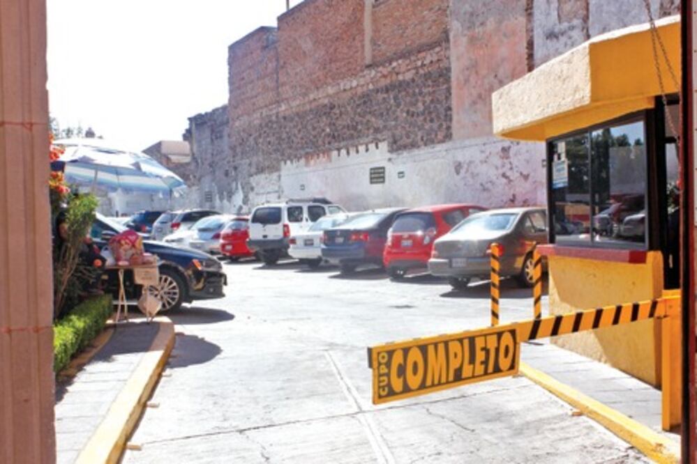 Sanciona Inspección a 75 estacionamientos 