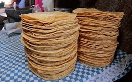 Tortillas podrían subir hasta 4 pesos por aumento de harina de maíz