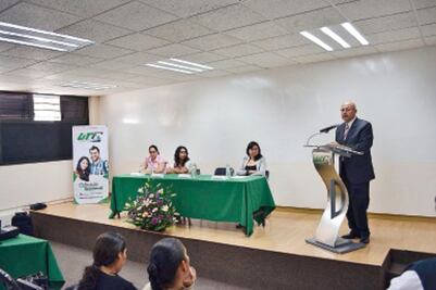 Dan talleres a jóvenes para prevenir delito y drogadicción