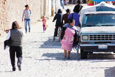 Lidera San Juan rezago educativo