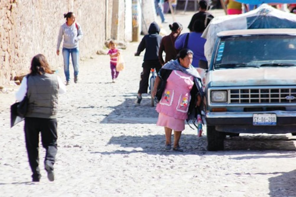 Lidera San Juan rezago educativo