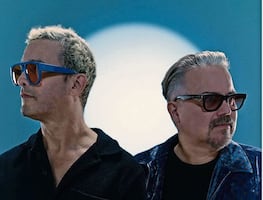 Los Amigos Invisibles regresan con un groove irresistible