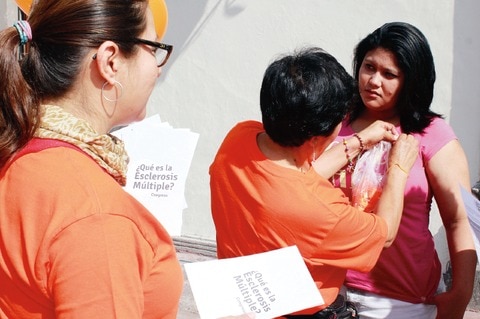 Debaten sobre esclerosis múltiple