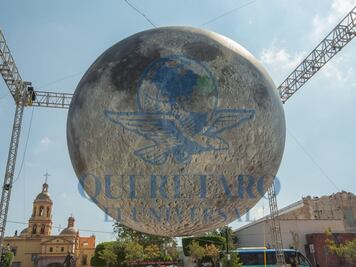 Arranca con éxito exposición de la Luna en Querétaro; atrae a más de 5 mil personas en su primer día