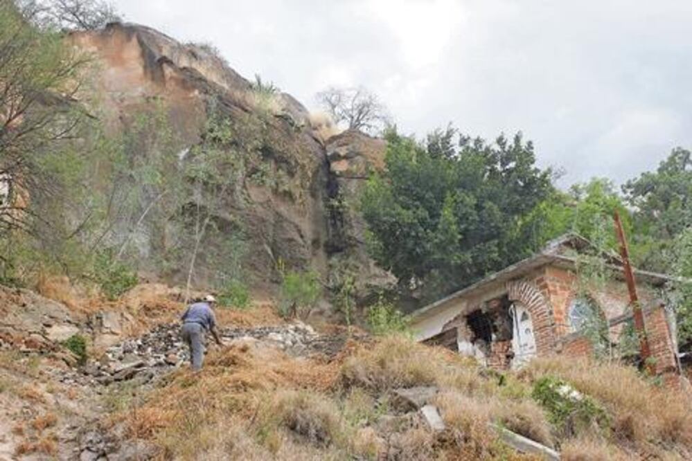 Vigilan en SJR zonas de riesgo por lluvia