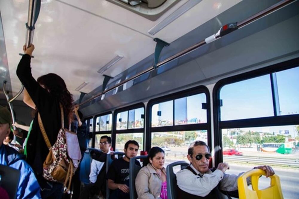 Verifican anomalías en transporte público