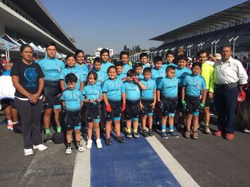 Ciclistas locales logran bronce