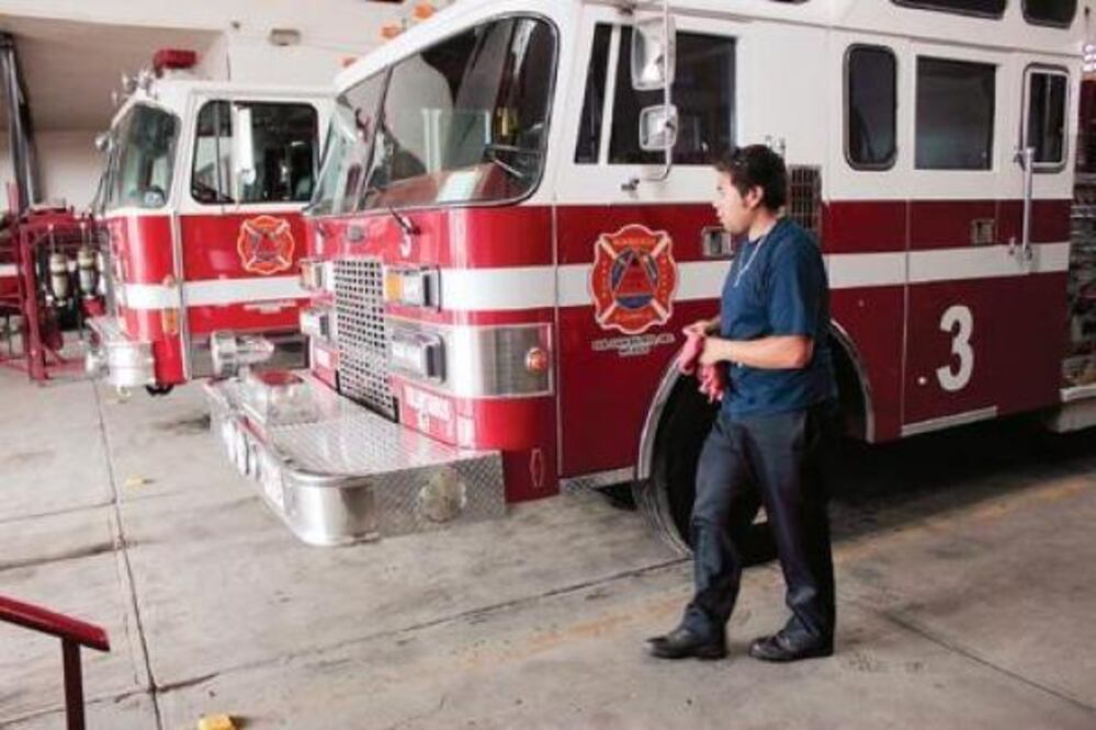 Recaudan fondos para bomberos