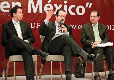 Bases de TV digital, tema político: Cofetel