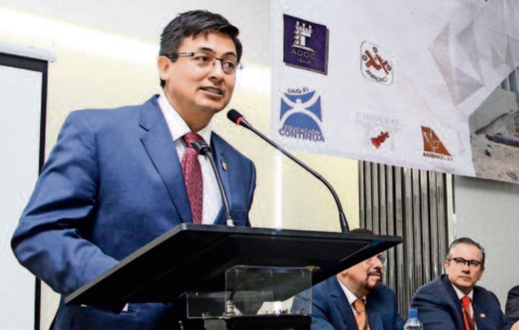 Piden modificar leyes del ejercicio profesional