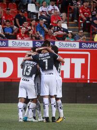 Avilés no tiene piedad de su ex equipo