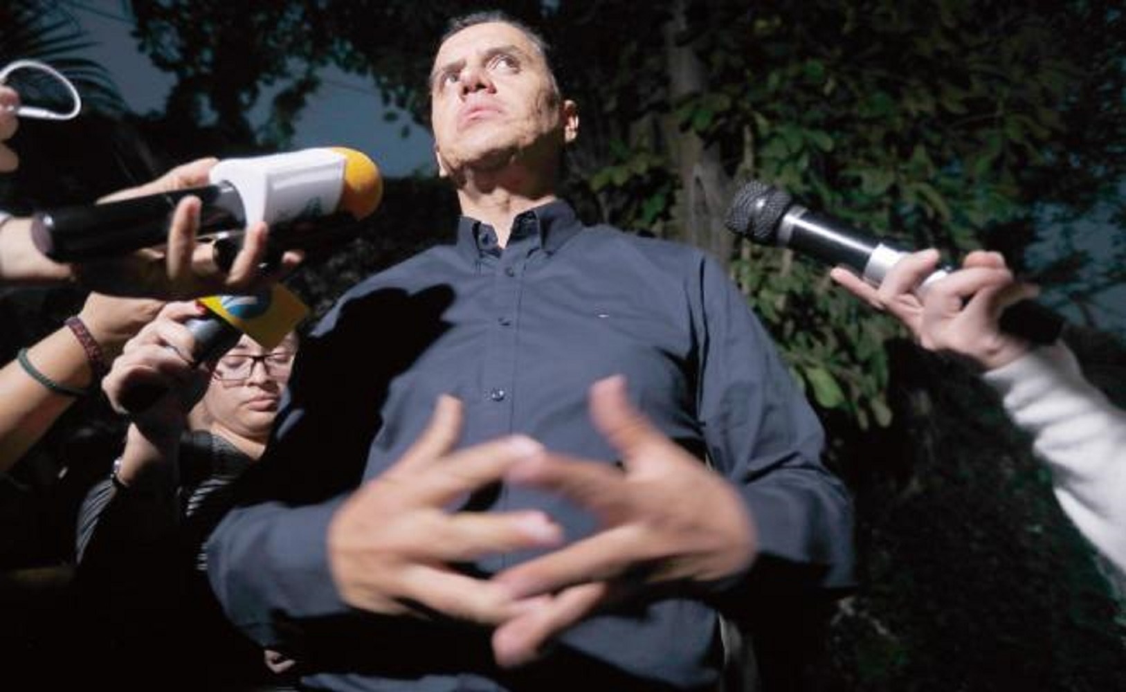 La Comisión de la Verdad dice tener “pleno y real conocimiento” de que algunos familiares y funcionarios cercanos al ex gobernador Roberto Sandoval (en la foto) adquirieron varios predios. (ESPECIAL)